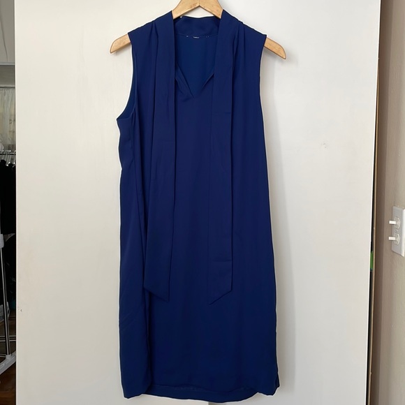 Blue Sleeveless Tie Neck Shift Dress, Size medium - Picture 4 of 5